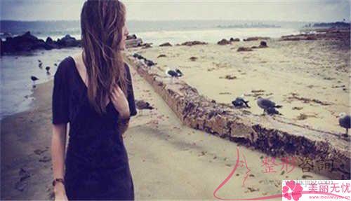 移植額部頭發后作用會持久展現嗎?要怎么樣付費?