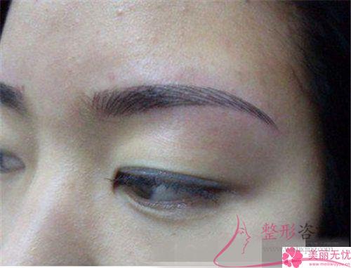 線條感明顯的眉毛可能的費用是多少?漂亮嗎