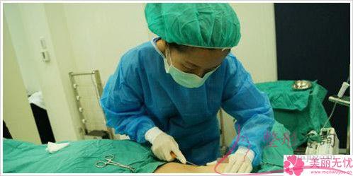 什么是E光<a href=http://m.f3bb6.cn/listinfo-770-0.html target=_blank class=infotextkey>嫩膚</a>？什么人合適實(shí)施E光<a href=http://m.f3bb6.cn/listinfo-770-0.html target=_blank class=infotextkey>嫩膚</a>？