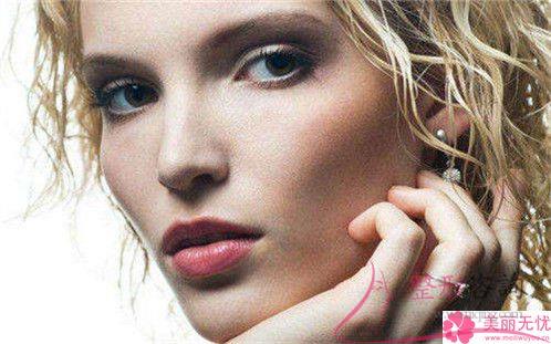 實施水氧<a href=http://m.f3bb6.cn/listinfo-770-0.html target=_blank class=infotextkey>嫩膚</a>鮮明嗎？