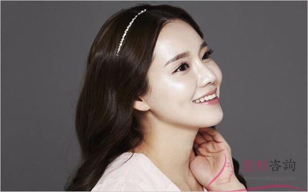 1537591385 1537591385