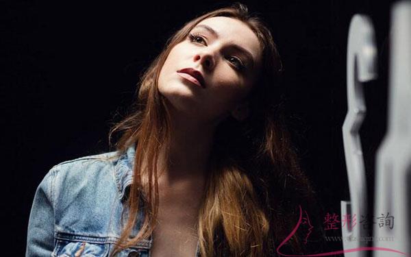 1438334165 1438334165