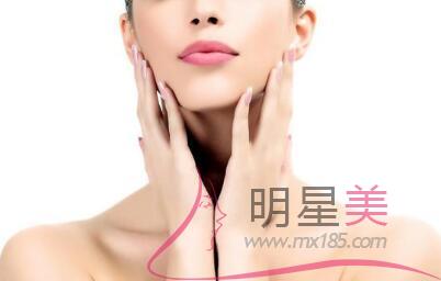 臉上一個地方反復長痘痘怎么回事