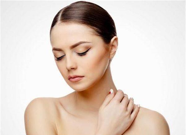 額顳部<a href=http://m.f3bb6.cn/listinfo-614-0.html target=_blank class=infotextkey>除皺</a><a href=http://m.f3bb6.cn/listinfo-780-0.html target=_blank class=infotextkey>去魚尾紋</a>價格