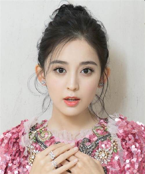 嘟嘟唇是打<a href=http://m.f3bb6.cn/listinfo-731-0.html target=_blank class=infotextkey>玻尿酸</a>嗎？嘟嘟唇是怎么做的？