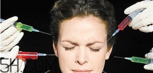 <a href=http://m.f3bb6.cn/listinfo-682-0.html target=_blank class=infotextkey>溶脂</a>針和<a href=http://m.f3bb6.cn/listinfo-631-0.html target=_blank class=infotextkey>瘦臉</a>針有什么區別？哺乳期能打<a href=http://m.f3bb6.cn/listinfo-631-0.html target=_blank class=infotextkey>瘦臉</a>針嗎？