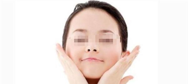 重慶哪家醫(yī)院<a href=http://m.f3bb6.cn/listinfo-730-0.html target=_blank class=infotextkey>黑臉娃娃</a>好？