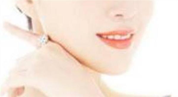 <a href=http://m.f3bb6.cn/listinfo-788-0.html target=_blank class=infotextkey>去黑痣</a>多少錢