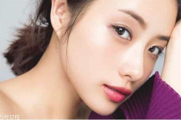 川字紋怎么去除 川字紋<a href=http://m.f3bb6.cn/listinfo-731-0.html target=_blank class=infotextkey>玻尿酸</a>注射方法