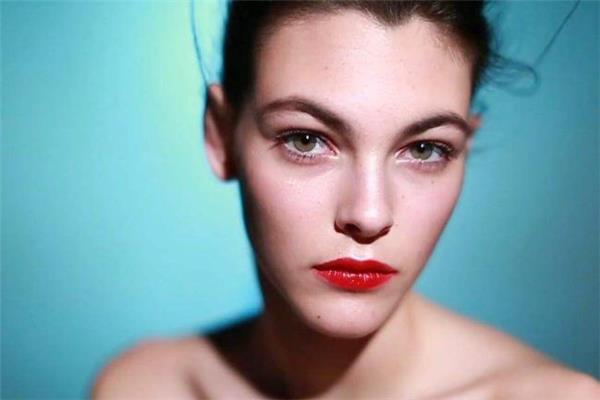 雙下巴<a href=http://m.f3bb6.cn/listinfo-685-0.html target=_blank class=infotextkey>吸脂</a>頭套帶多久 雙下巴<a href=http://m.f3bb6.cn/listinfo-685-0.html target=_blank class=infotextkey>吸脂</a>頭套怎么帶