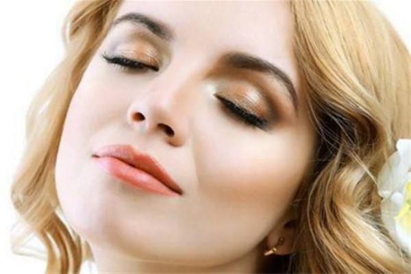 面部<a href=http://m.f3bb6.cn/listinfo-685-0.html target=_blank class=infotextkey>吸脂</a>后遺癥有哪些 面部<a href=http://m.f3bb6.cn/listinfo-685-0.html target=_blank class=infotextkey>吸脂</a>是永久的嗎