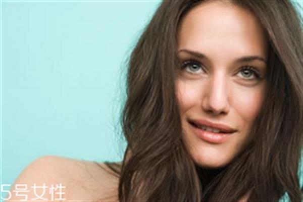 線雕<a href=http://m.f3bb6.cn/listinfo-737-0.html target=_blank class=infotextkey>隆鼻</a>幾天可以消腫 線雕<a href=http://m.f3bb6.cn/listinfo-737-0.html target=_blank class=infotextkey>隆鼻</a>后消腫的方法