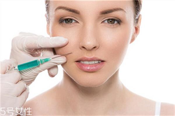 打了<a href=http://m.f3bb6.cn/listinfo-631-0.html target=_blank class=infotextkey>瘦臉</a>針多久能喝酒 打完<a href=http://m.f3bb6.cn/listinfo-631-0.html target=_blank class=infotextkey>瘦臉</a>針馬上喝酒有危害