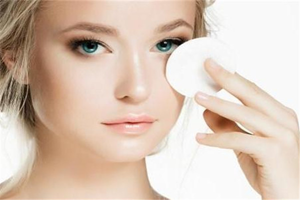 全切<a href=http://m.f3bb6.cn/listinfo-724-0.html target=_blank class=infotextkey>雙眼皮</a>的價格是多少 全切<a href=http://m.f3bb6.cn/listinfo-724-0.html target=_blank class=infotextkey>雙眼皮</a>貴嗎