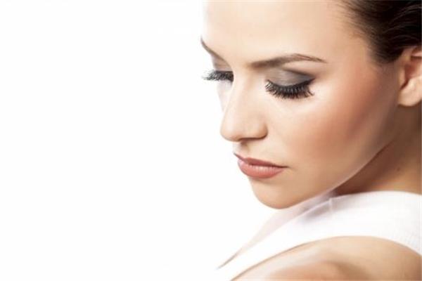 彩光<a href=http://m.f3bb6.cn/listinfo-770-0.html target=_blank class=infotextkey>嫩膚</a>多久做一次 要看個人膚質