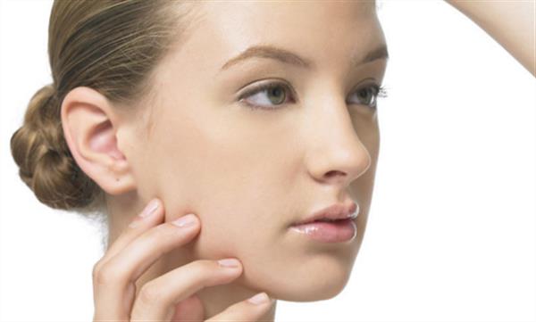 經(jīng)常貼<a href=http://m.f3bb6.cn/listinfo-724-0.html target=_blank class=infotextkey>雙眼皮</a>貼好嗎