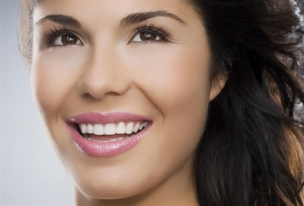 經(jīng)常貼<a href=http://m.f3bb6.cn/listinfo-724-0.html target=_blank class=infotextkey>雙眼皮</a>貼的危害