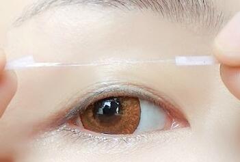 <a href=http://m.f3bb6.cn/listinfo-724-0.html target=_blank class=infotextkey>雙眼皮</a>貼什么時候用