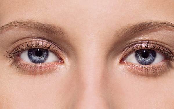 如何正確貼<a href=http://m.f3bb6.cn/listinfo-724-0.html target=_blank class=infotextkey>雙眼皮</a>貼