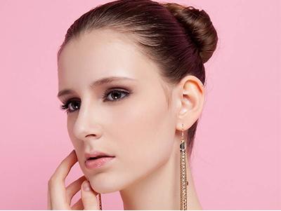 一般透明質酸<a href=http://m.f3bb6.cn/listinfo-737-0.html target=_blank class=infotextkey>隆鼻</a>幾天定型