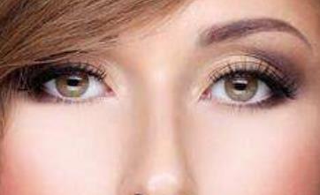 眼皮下垂割<a href=http://m.f3bb6.cn/listinfo-724-0.html target=_blank class=infotextkey>雙眼皮</a>手術