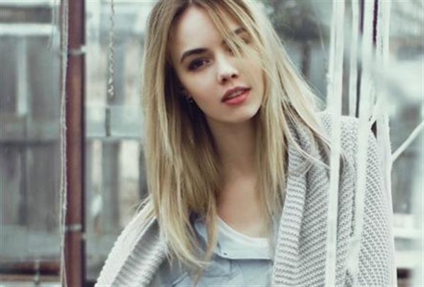 小切口<a href=http://m.f3bb6.cn/listinfo-614-0.html target=_blank class=infotextkey>除皺</a>手術是如何進行的