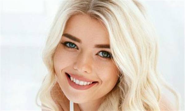 <a href=http://m.f3bb6.cn/listinfo-724-0.html target=_blank class=infotextkey>雙眼皮</a>寬怎么變窄