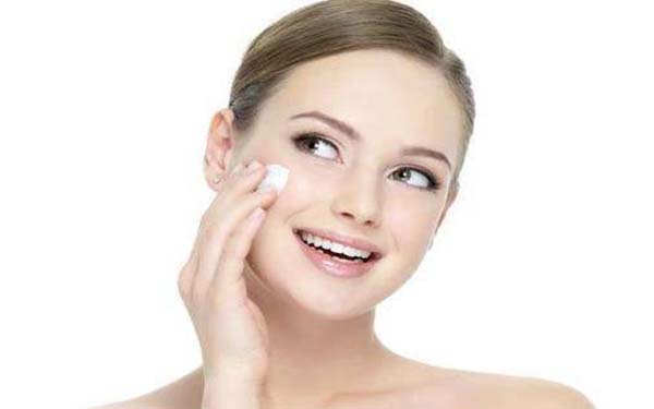 打<a href=http://m.f3bb6.cn/listinfo-631-0.html target=_blank class=infotextkey>瘦臉</a><a href=http://m.f3bb6.cn/listinfo-614-0.html target=_blank class=infotextkey>除皺</a>幾天可以化妝