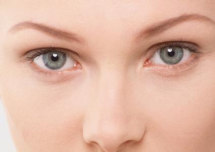 上瞼松弛整形術(shù)注意事項(xiàng)有哪些？