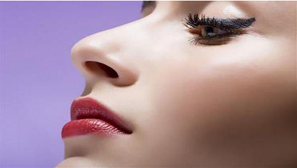 做個假體<a href=http://m.f3bb6.cn/listinfo-737-0.html target=_blank class=infotextkey>隆鼻</a>手術大約得需多少錢