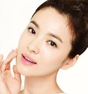 臉部<a href=http://m.f3bb6.cn/listinfo-685-0.html target=_blank class=infotextkey>吸脂</a><a href=http://m.f3bb6.cn/listinfo-631-0.html target=_blank class=infotextkey>瘦臉</a>手術(shù)多少錢