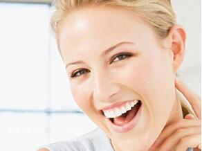 鈷鉻<a href=http://m.f3bb6.cn/listinfo-829-0.html target=_blank class=infotextkey>烤瓷牙</a>術后注意事項