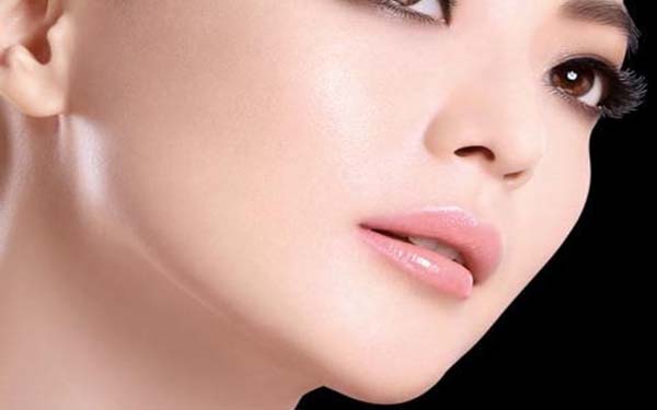 女人到底應(yīng)該如何<a href=http://m.f3bb6.cn/listinfo-631-0.html target=_blank class=infotextkey>瘦臉</a>呢