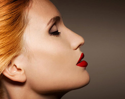 做個透明質酸<a href=http://m.f3bb6.cn/listinfo-737-0.html target=_blank class=infotextkey>隆鼻</a>手術大約得需要多少錢