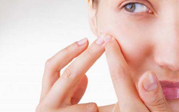 激光點痣后疤痕修復的費用