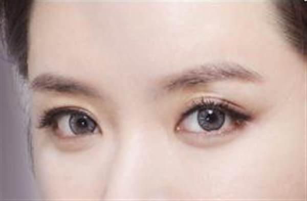 <a href=http://m.f3bb6.cn/listinfo-655-0.html target=_blank class=infotextkey>切眉</a>疤痕怎么辦