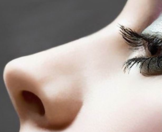 自體脂肪<a href=http://m.f3bb6.cn/listinfo-737-0.html target=_blank class=infotextkey>隆鼻</a>的壞處