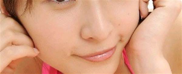 臉上有痘坑怎么修復