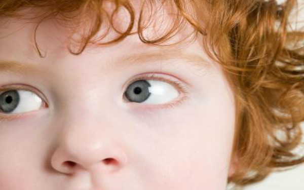 兒童眼瞼下垂手術費用