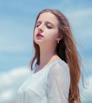 光量子<a href=http://m.f3bb6.cn/listinfo-670-0.html target=_blank class=infotextkey>脫毛</a>多少錢