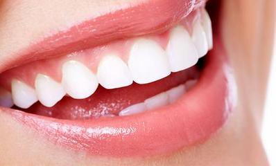 做一口<a href=http://m.f3bb6.cn/listinfo-830-0.html target=_blank class=infotextkey>美容冠</a>多少錢