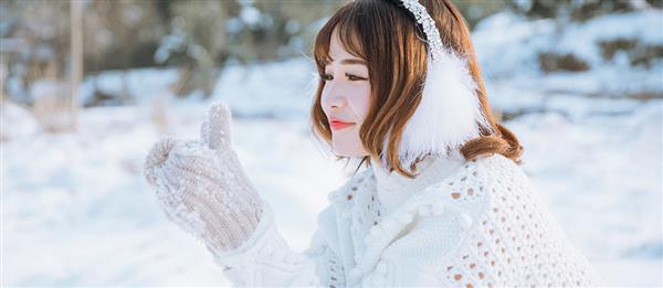 眼皮浮腫下垂該怎么辦好