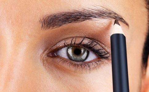 <a href=http://m.f3bb6.cn/listinfo-655-0.html target=_blank class=infotextkey>切眉</a>手術后效果持續時間多久