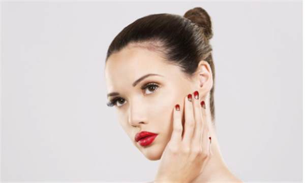 發際線高怎么改善