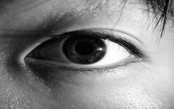 內<a href=http://m.f3bb6.cn/listinfo-724-0.html target=_blank class=infotextkey>雙眼皮</a>下垂了怎么辦?