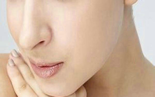 面部刮痧真的能<a href=http://m.f3bb6.cn/listinfo-631-0.html target=_blank class=infotextkey>瘦臉</a>嗎?