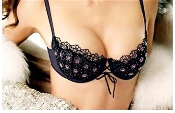 <a href=http://m.f3bb6.cn/listinfo-623-0.html target=_blank class=infotextkey>乳房下垂矯正</a>術會留疤嗎