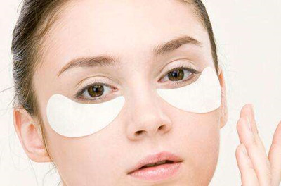 <a href=http://m.f3bb6.cn/listinfo-708-0.html target=_blank class=infotextkey>去眼袋</a>手術后如何護理?