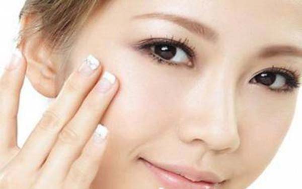 <a href=http://m.f3bb6.cn/listinfo-652-0.html target=_blank class=infotextkey>眉毛種植</a>術(shù)的原理及術(shù)后效果