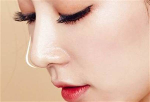透明質酸<a href=http://m.f3bb6.cn/listinfo-737-0.html target=_blank class=infotextkey>隆鼻</a>后有哪些注意事項